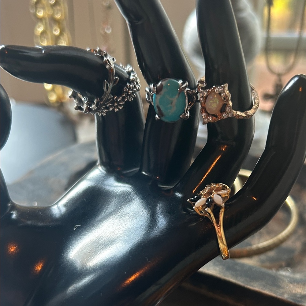 Elegant Gold and Silver Women's Rings